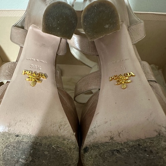 Prada heels - Picture 6 of 6
